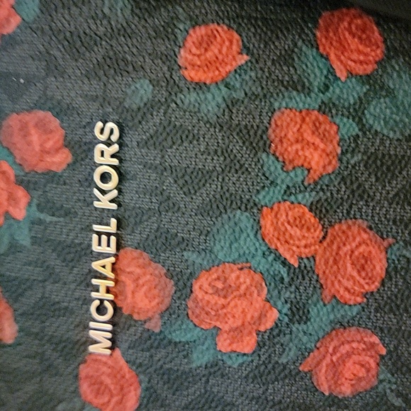 Michael Kors Rose Print Purse New - Picture 4 of 13
